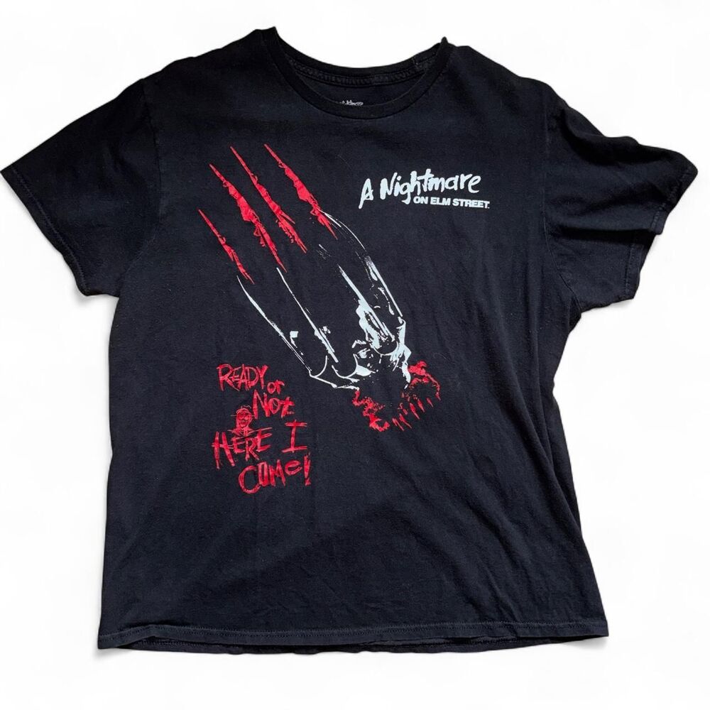 Hot-topic Men's Black T-shirt